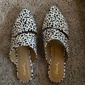 Qupid mules/slip ons leopard print 8.5, excellent condition